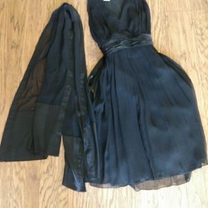 Maggy London Cocktail w/ shall